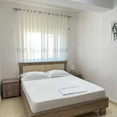 Universe House Apartment Vlorë