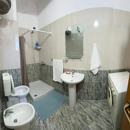 Апартаменты Universe House Влёра