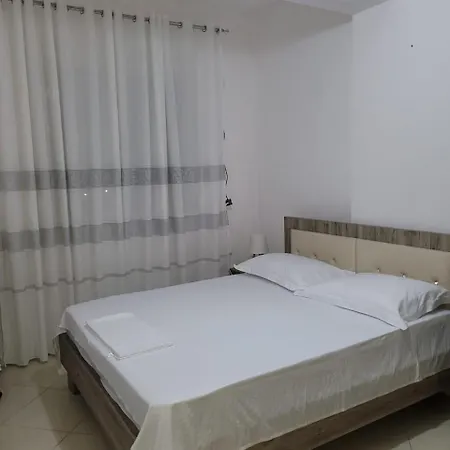 Universe House Apartment Vlorë