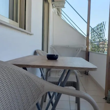 Universe House 公寓 Vlorë